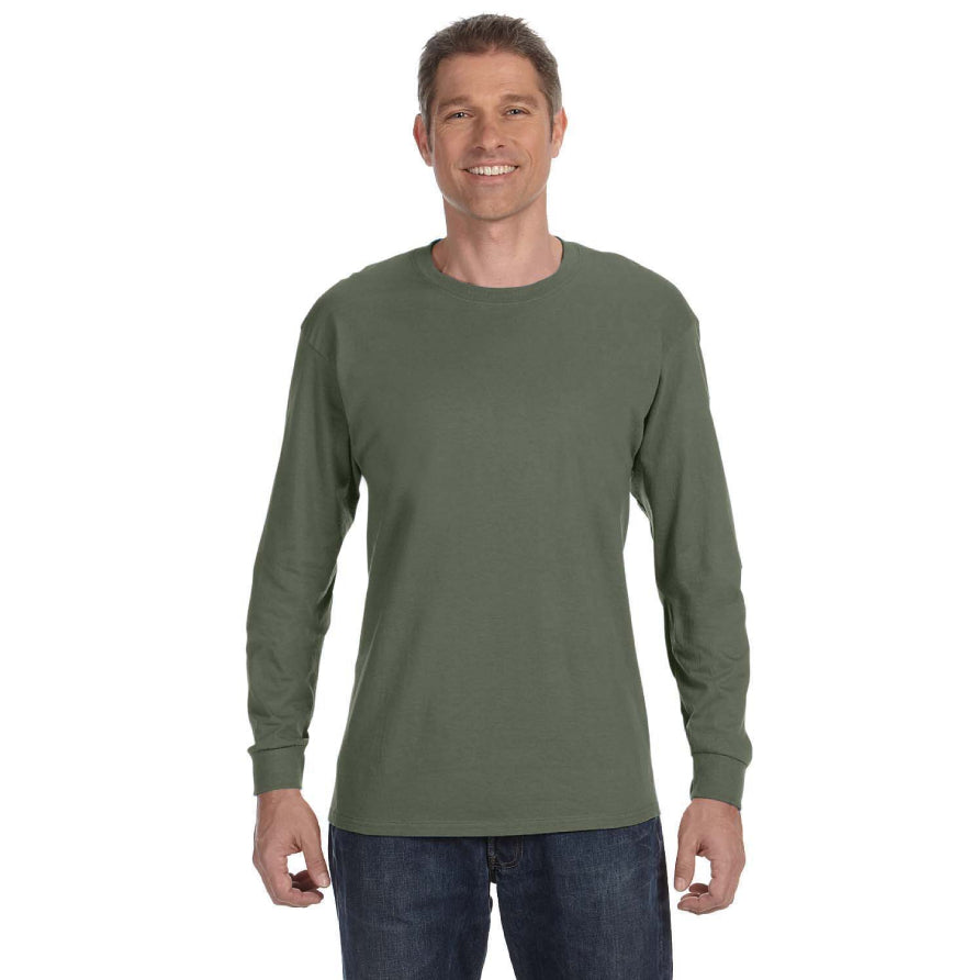 Gildan G540 long-sleeve T-shirt in Military Green